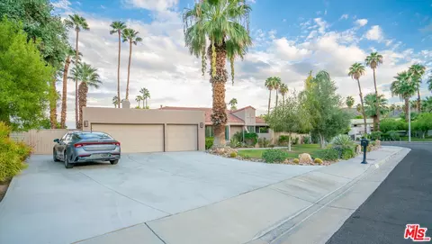 1592 S Compadre Rd, Palm Springs, CA 92264