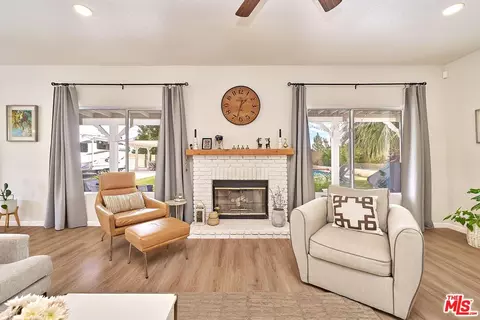 Living - 40824 Riverock Ln, Palmdale, CA 93551 photo 7 of 9