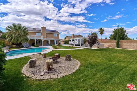 Exterior - 40824 Riverock Ln, Palmdale, CA 93551 photo 3 of 9