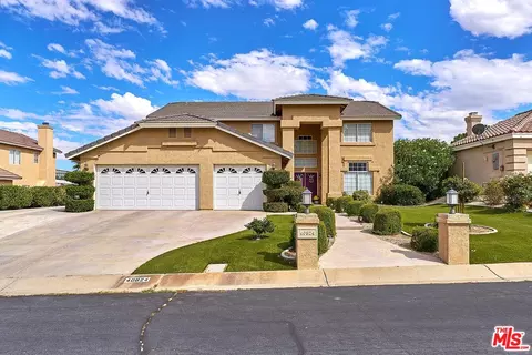 40824 Riverock Ln, Palmdale, CA 93551