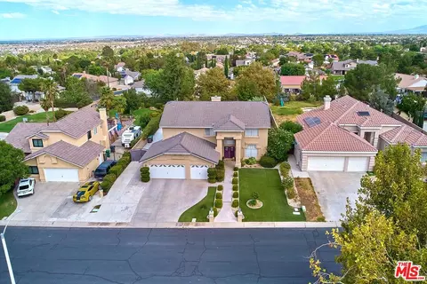 View/Area - 40824 Riverock Ln, Palmdale, CA 93551 photo 4 of 9
