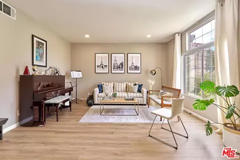 Living - 40824 Riverock Ln, Palmdale, CA 93551 photo 2 of 9