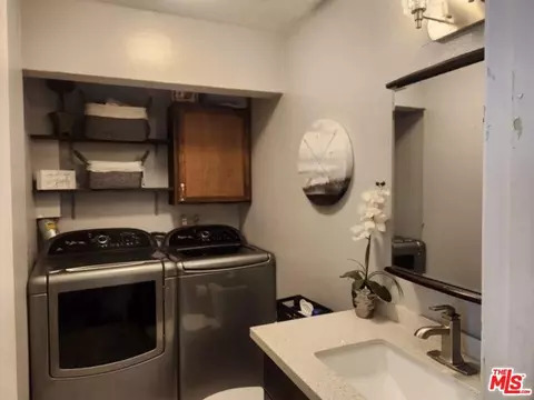 157 S Wilmington Ave #I, Compton, CA 90220 photo 3