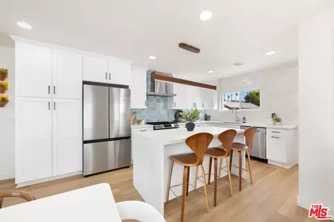 3920 3rd Ave, Los Angeles, CA 90008