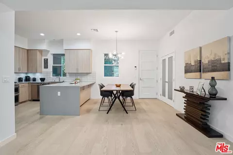 1746 Garfield Pl #202, Los Angeles, CA 90028