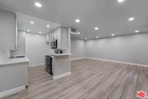 110 E Hillcrest Blvd #115, Inglewood, CA 90301