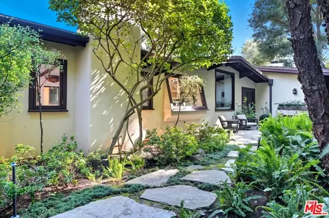 1821 Old Ranch Rd, Los Angeles, CA 90049