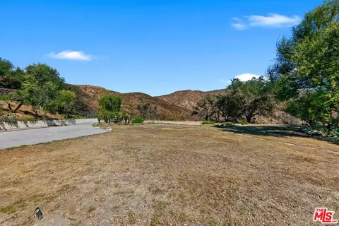 20725 Rockcroft Dr, Malibu, CA 90265