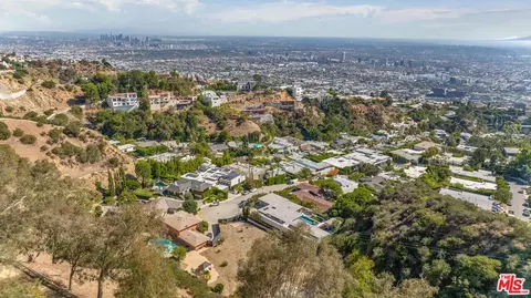 1865 Marcheeta Pl, Los Angeles, CA 90069