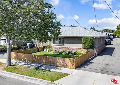2383 Orange Ave, Costa Mesa, CA 92627 photo 7