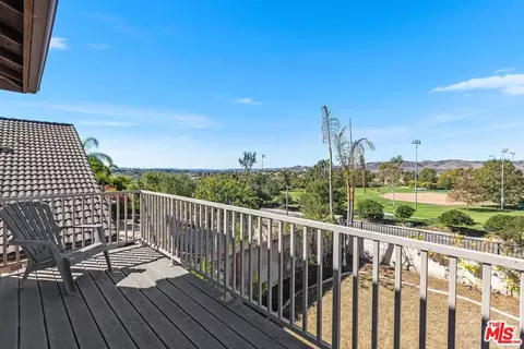 Exterior - 1061 Boulder Pl, Oceanside, CA 92057 photo 3 of 4