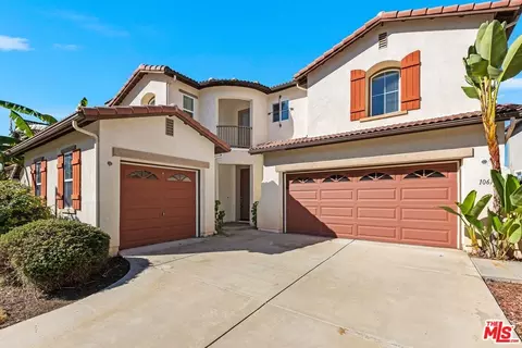 Exterior - 1061 Boulder Pl, Oceanside, CA 92057 photo 2 of 4