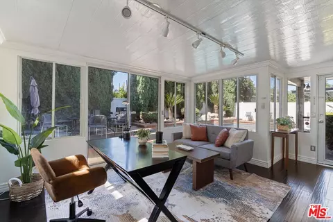 6331 Geyser Ave, Tarzana, CA 91335 photo 27