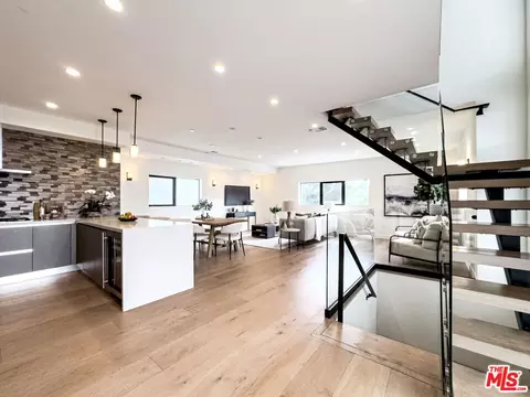 4801 Carpenter Ave, Valley Village, CA 91607
