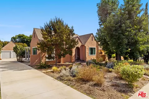 1418 Cleveland Rd, Glendale, CA 91202