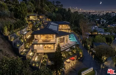 1418 Lindacrest Dr, Beverly Hills, CA 90210