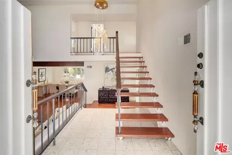 2332 N Justin Ave, Simi Valley, CA 93065 photo 3