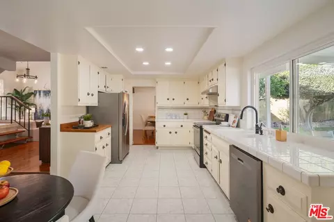 2332 N Justin Ave, Simi Valley, CA 93065 photo 11
