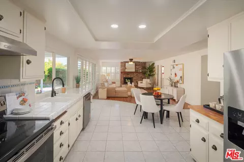 2332 N Justin Ave, Simi Valley, CA 93065 photo 12
