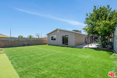 13032 Glamis St, Pacoima, CA 91331