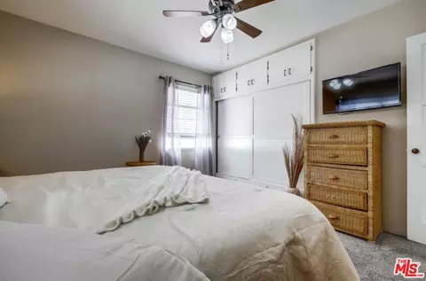 1060 E 45th Way, Long Beach, CA 90807 photo 29