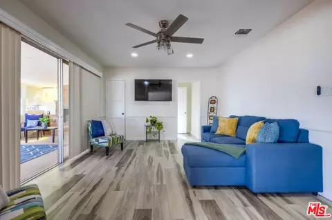 1060 E 45th Way, Long Beach, CA 90807 photo 17