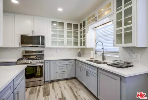 1060 E 45th Way, Long Beach, CA 90807 photo 6
