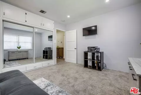 1060 E 45th Way, Long Beach, CA 90807 photo 25