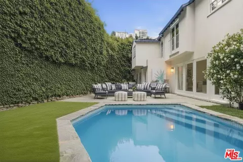 8809 Evanview Dr, Los Angeles, CA 90069