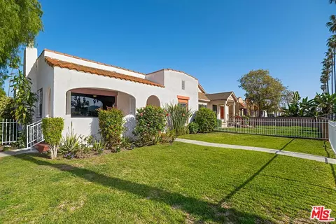 5700 S Gramercy Pl, Los Angeles, CA 90062
