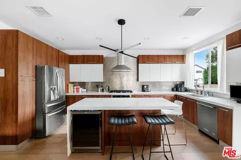 12504 Kling St, Studio City, CA 91604