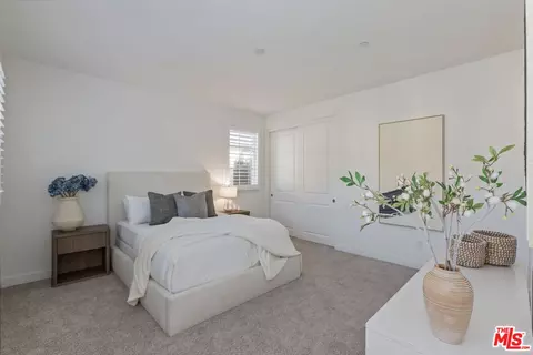 Bedroom - 20162 W Cromwell Way, Porter Ranch, CA 91326 photo 8 of 9