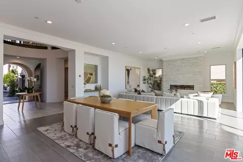 Dining - 20162 W Cromwell Way, Porter Ranch, CA 91326 photo 1 of 3