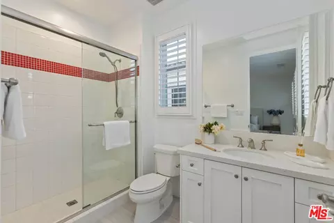 Bath - 20162 W Cromwell Way, Porter Ranch, CA 91326 photo 8 of 8