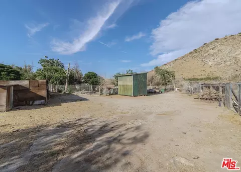 Exterior - 34270 Cheseboro Rd, Palmdale, CA 93552 photo 11 of 11