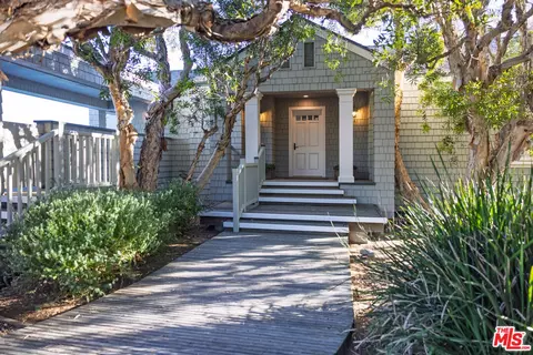 571 Sand Point Rd, Carpinteria, CA 93013 photo 4
