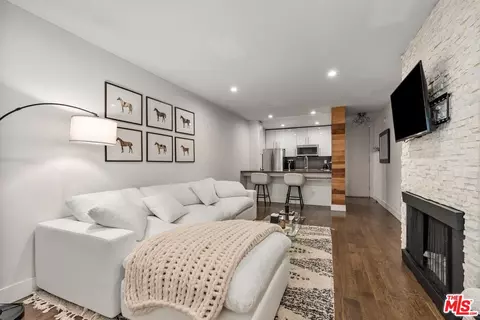 141 S Clark Dr #224, West Hollywood, CA 90048