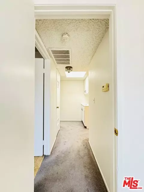 Entry Way - 157 S Wilmington Ave #L, Compton, CA 90220 photo 4 of 4