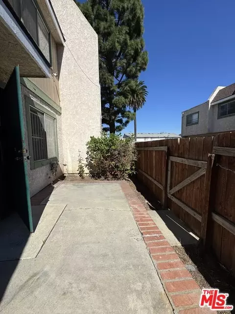 Other - 157 S Wilmington Ave #L, Compton, CA 90220 photo 2 of 7
