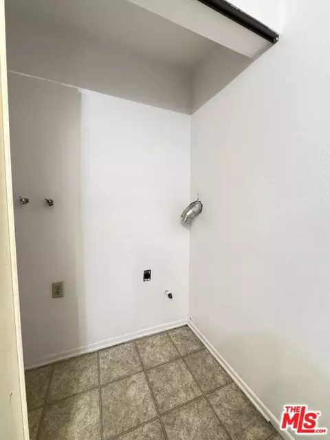 Other - 157 S Wilmington Ave #L, Compton, CA 90220 photo 3 of 7