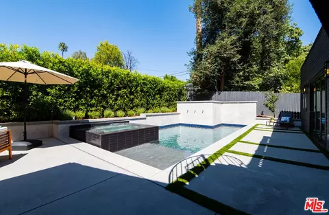 Exterior - 968 Palm Ter, Pasadena, CA 91104 photo 9 of 26