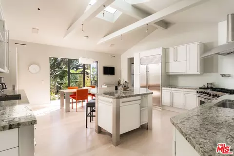 796 Hot Springs Rd, Montecito, CA 93108 photo 14