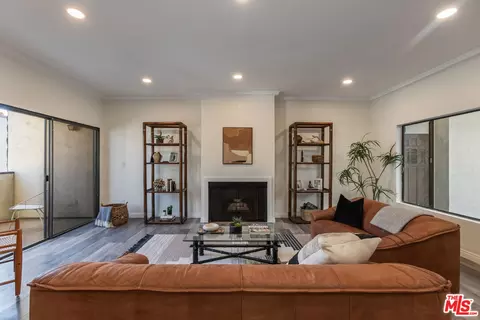 234 N Kenwood St #208, Glendale, CA 91206