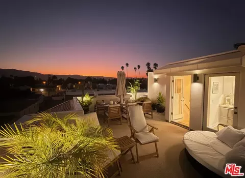 838 17th St #105, Santa Monica, CA 90403