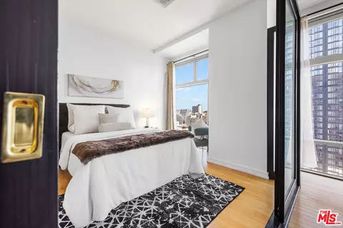 801 S Grand Ave #1508, Los Angeles, CA 90017