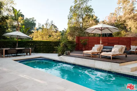 7963 Willow Glen Rd, Los Angeles, CA 90046