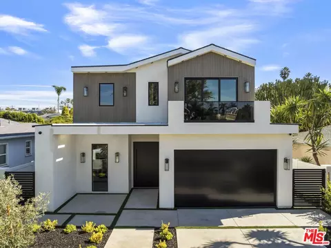 4220 Kenyon Ave, Los Angeles, CA 90066