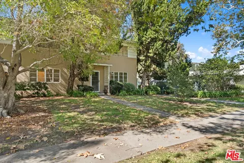 5432 Village Grn, Los Angeles, CA 90016