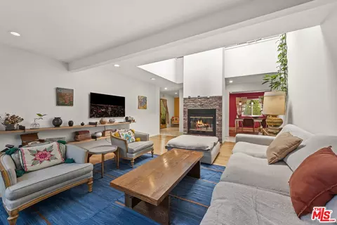 1508 Harvard St #B, Santa Monica, CA 90404
