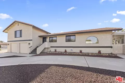 12896 Rain Shadow Rd, Victorville, CA 92395